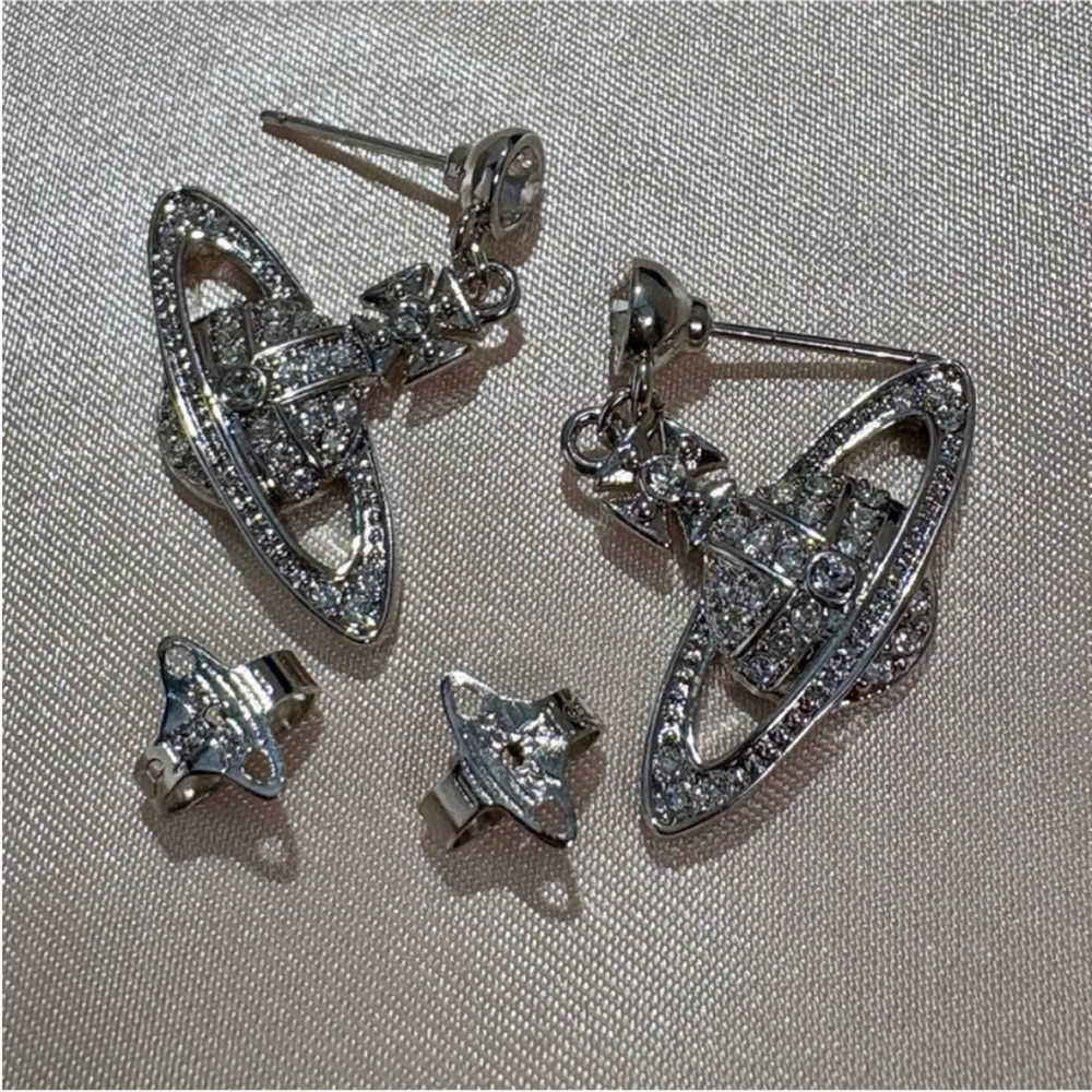 Vivienne Westwood Earrings with Dust and Box - Picture 7 of 10